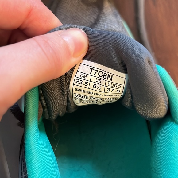 Brand New! ASICS - Picture 3 of 4